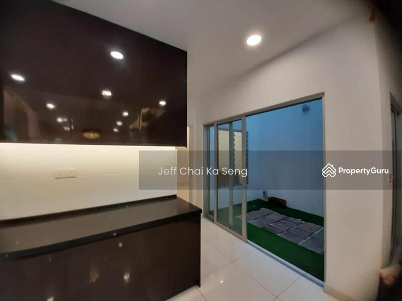 Untuk Disewa - Semi-Detached House at Tropicana Heights