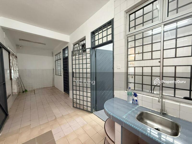 For Rent - Taman Molek