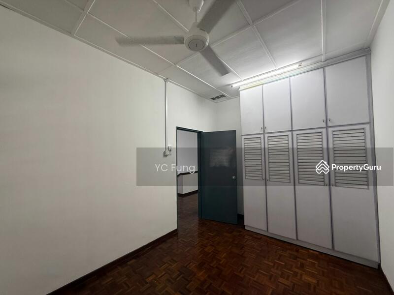 For Rent - Taman Molek