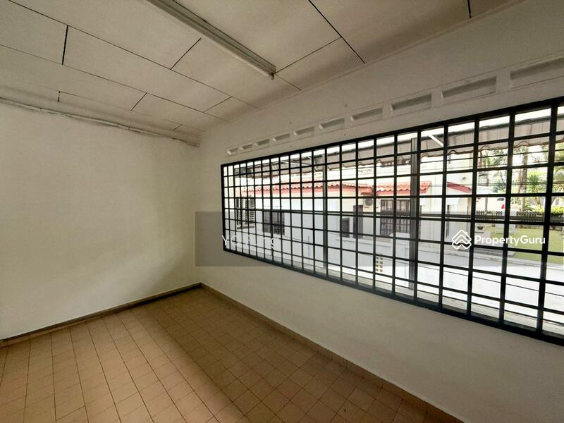 For Rent - Taman Molek
