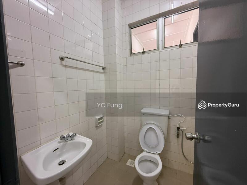 For Rent - Taman Molek