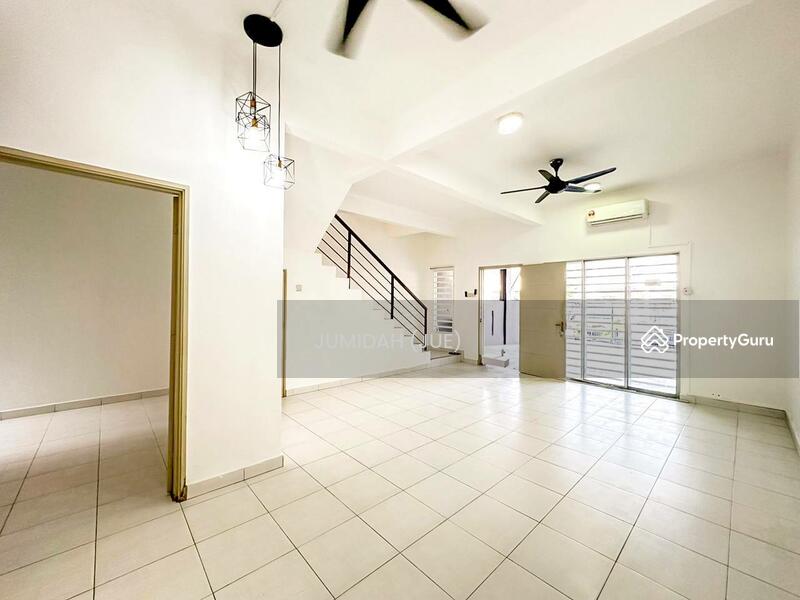Double Storey Terrace Alam Suria Puncak Alam