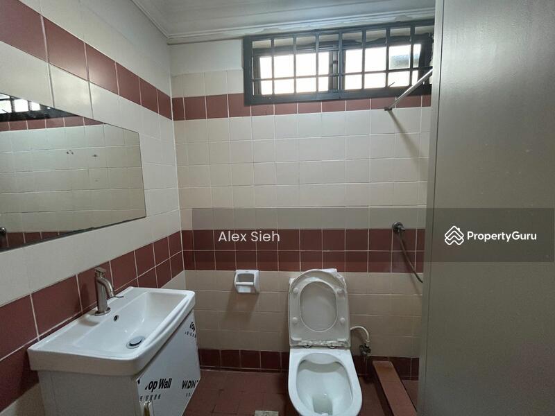 For Rent - Taman Mount Austin