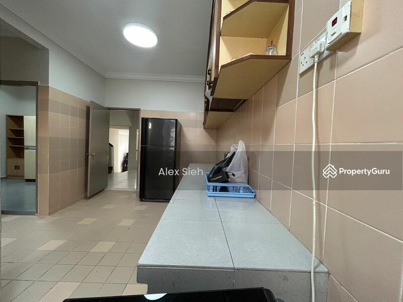 For Rent - Taman Mount Austin