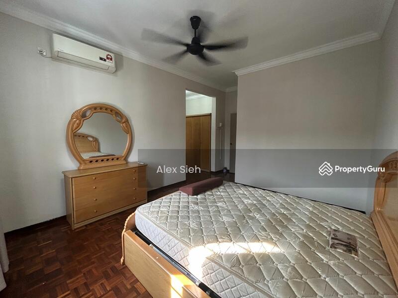 For Rent - Taman Mount Austin