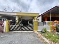 For Sale - Jalan Putri, Taman Mohd Yassin, Simpang Renggam