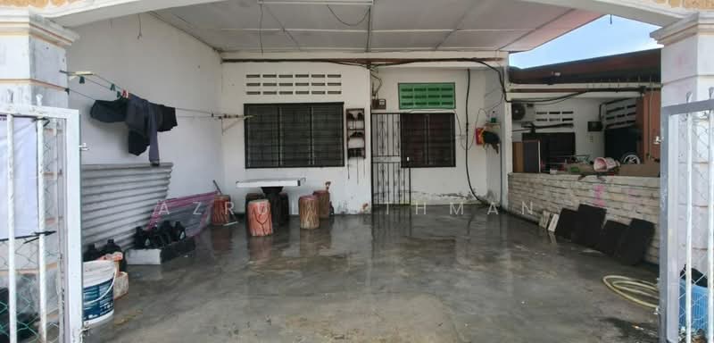 1-storey Terraced House for Sale in Taman Desa Rhu (Sikamat) - Azrul Othman - Exterior - PropertyGuru.com.my