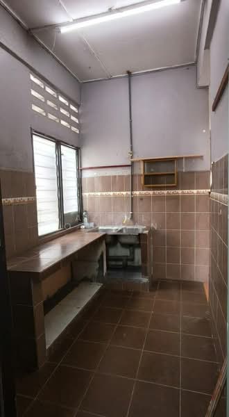 1-storey Terraced House for Sale in Taman Desa Rhu (Sikamat) - Azrul Othman - PropertyGuru.com.my