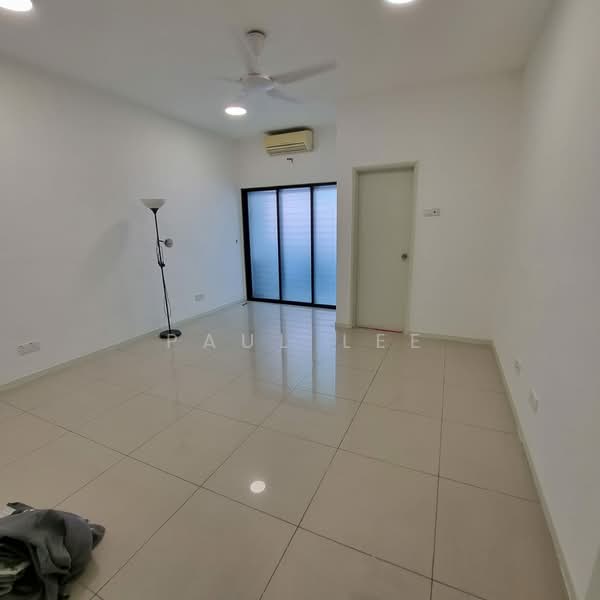 Rumah Bandar untuk Dijual di Bandar Bukit Puchong 2 (Puchong) - Paul Lee - Living Room - PropertyGuru.com.my