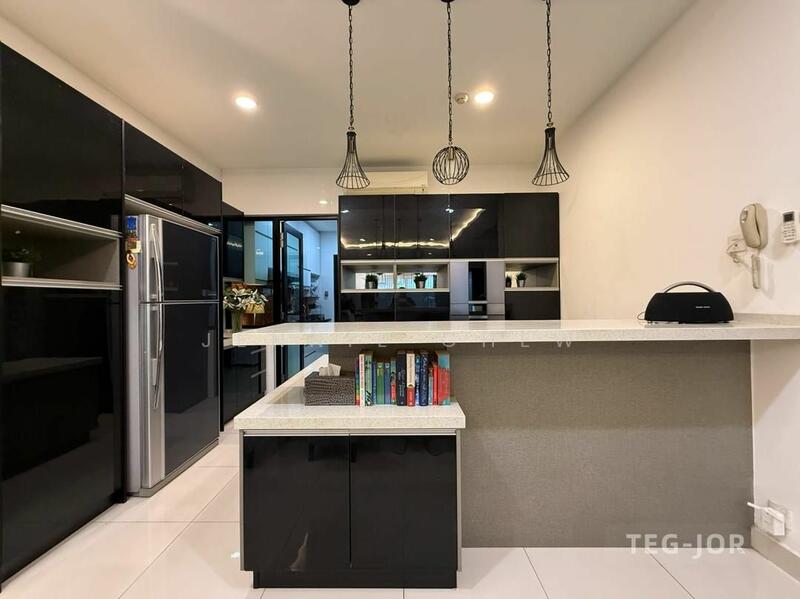 For Sale - 3-storey Terraced House at Duta Villa