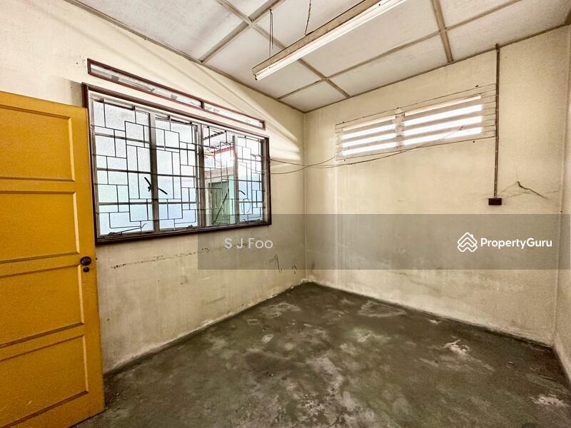 Untuk Dijual - Jelutong Taman Hijau Lorong Hijau Single Storey Terrace