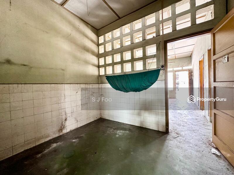 Untuk Dijual - Jelutong Taman Hijau Lorong Hijau Single Storey Terrace