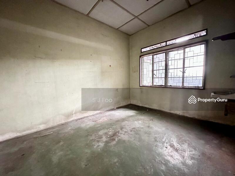 Untuk Dijual - Jelutong Taman Hijau Lorong Hijau Single Storey Terrace