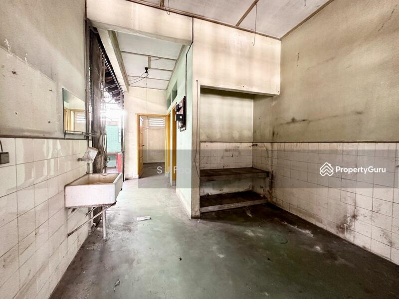 Untuk Dijual - Jelutong Taman Hijau Lorong Hijau Single Storey Terrace