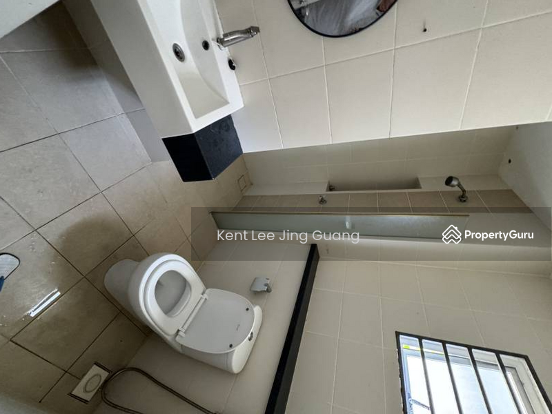 Untuk Dijual - Sunway Alam Suria 2.5sorey 22x65 5 roooms near playground