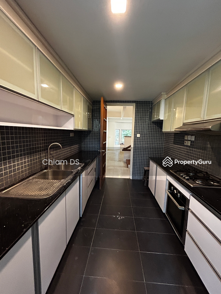 Untuk Dijual - Townhouse at Ampang Hilir