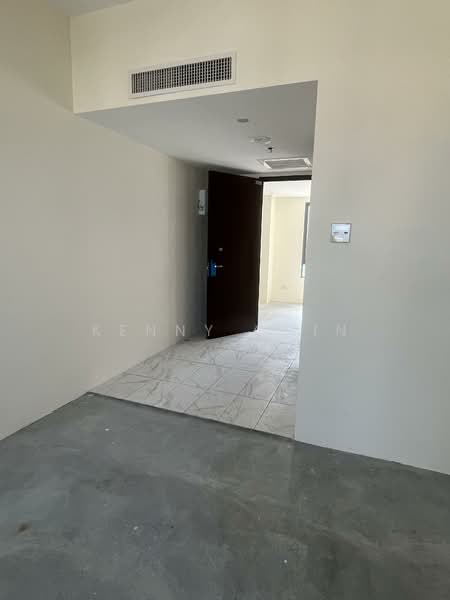 Hotel / Resort untuk Dijual di Pulau Tikus (George Town) - Kenny Chin - Entrance - PropertyGuru.com.my