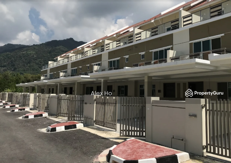 Untuk Dijual - 3-storey Terraced House at Sungai Rusa
