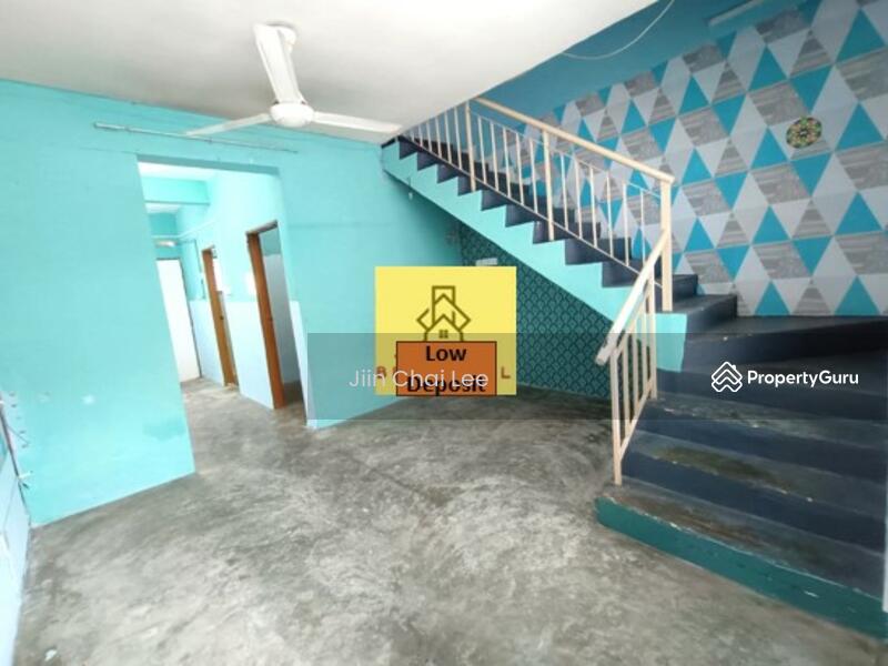 Untuk Dijual - Low Deposit Low Cost House Jalan Lading Puteri Wangsa Ulu Tiram