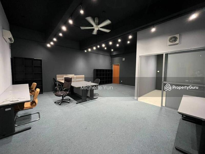 For Rent - Puchong Prima Business Centre fully furnished office with lift