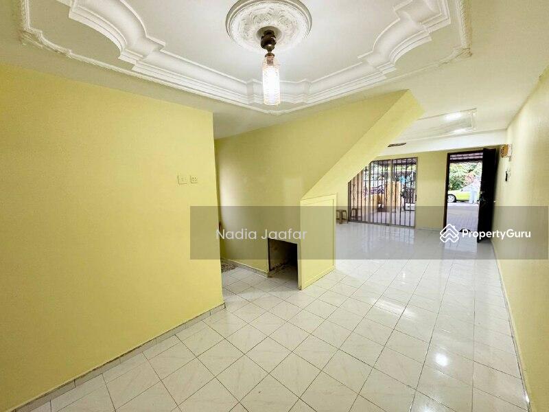 For Sale - END LOT 2 Storey Terrace Taman Dagang Jaya Ampang FREEHOLD Facing Field