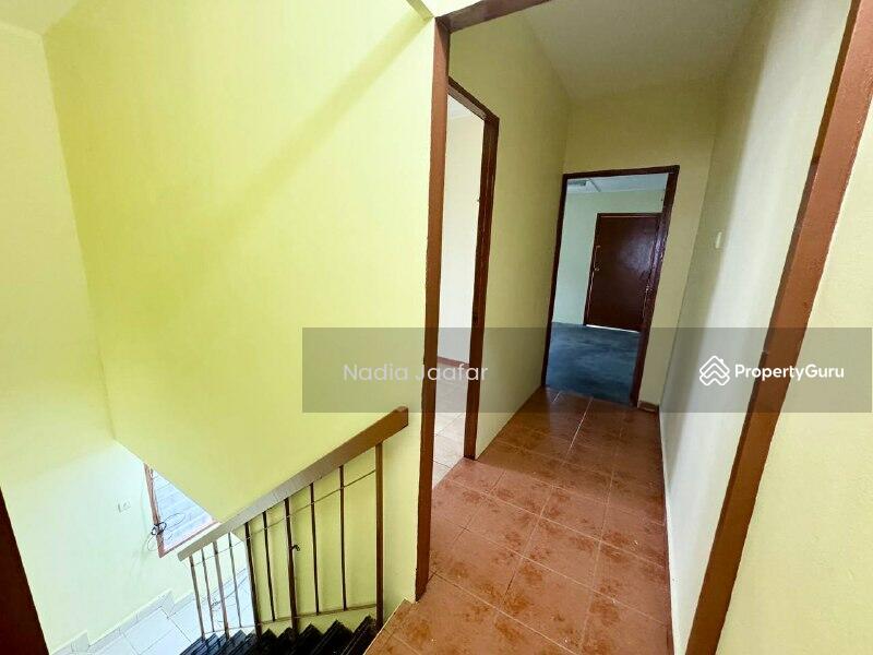 For Sale - END LOT 2 Storey Terrace Taman Dagang Jaya Ampang FREEHOLD Facing Field