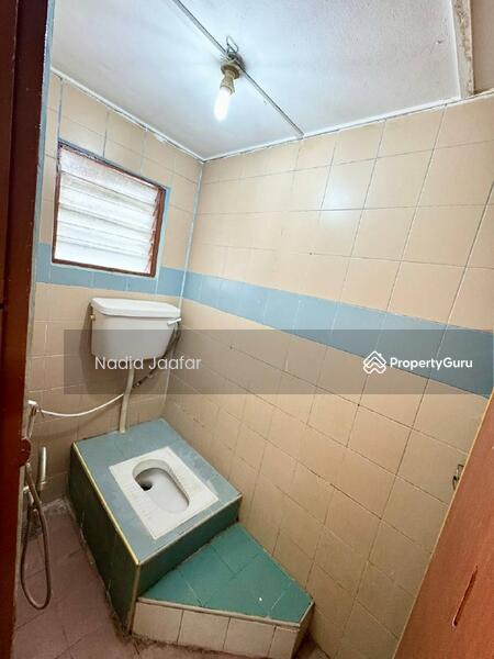 For Sale - END LOT 2 Storey Terrace Taman Dagang Jaya Ampang FREEHOLD Facing Field