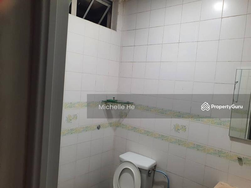 For Rent - Taman Universiti/ Semi D House/ For Rent