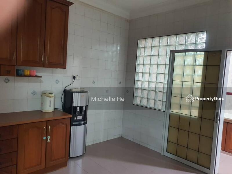 For Rent - Taman Universiti/ Semi D House/ For Rent