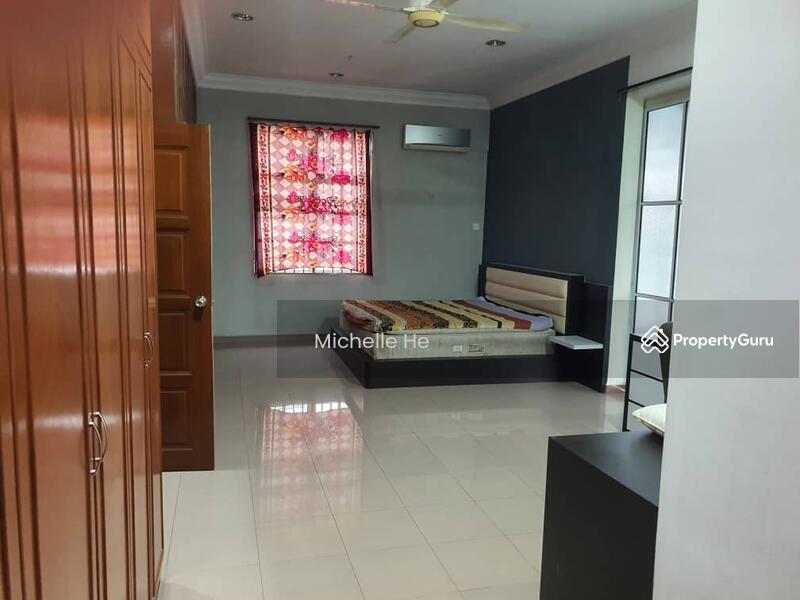 For Rent - Taman Universiti/ Semi D House/ For Rent