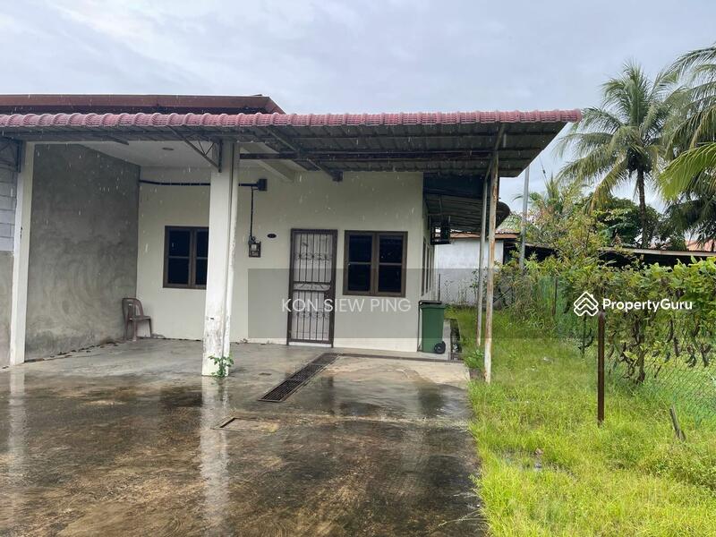 For Sale - 1-storey Terraced House at Kampung Muara Tuang