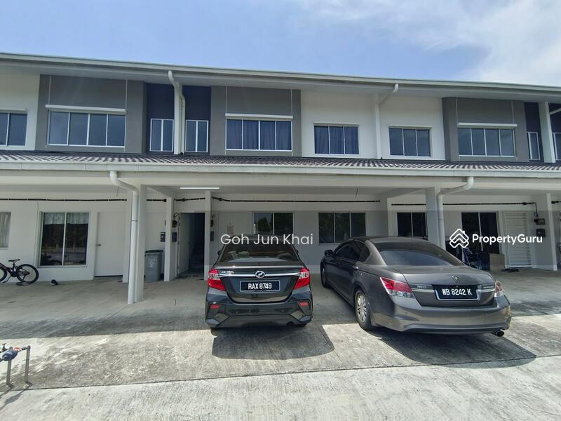 Untuk Disewa - Partially Furnished 1st Floor Townhouse @ Laman Sendayan / Seremban