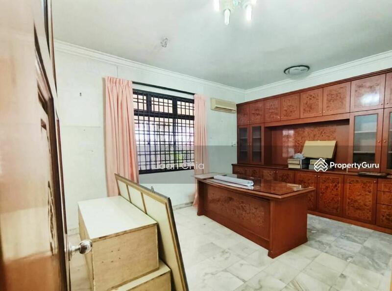 Untuk Dijual - Semi-Detached House at Taman Universiti