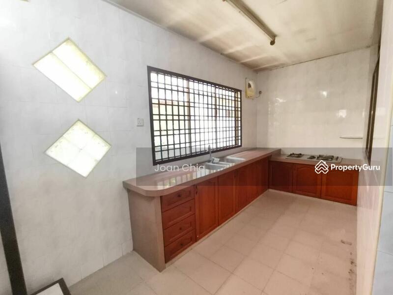 Untuk Dijual - Semi-Detached House at Taman Universiti