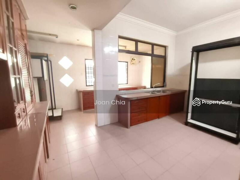 Untuk Dijual - Semi-Detached House at Taman Universiti