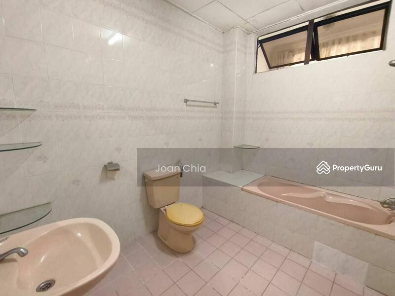 Untuk Dijual - Semi-Detached House at Taman Universiti