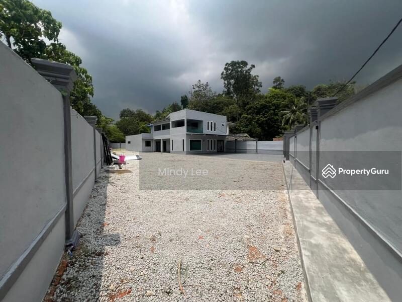 Semi-Detached House for Sale in Taman Bukit Kempas (Tampoi) - Mindy Lee - PropertyGuru.com.my
