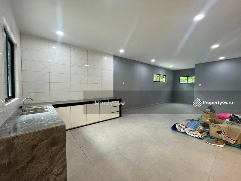 Semi-Detached House for Sale in Taman Bukit Kempas (Tampoi) - Mindy Lee - PropertyGuru.com.my