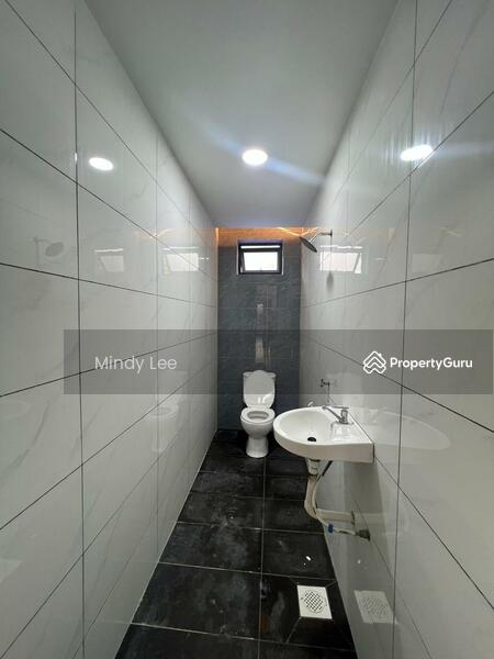 Semi-Detached House for Sale in Taman Bukit Kempas (Tampoi) - Mindy Lee - PropertyGuru.com.my