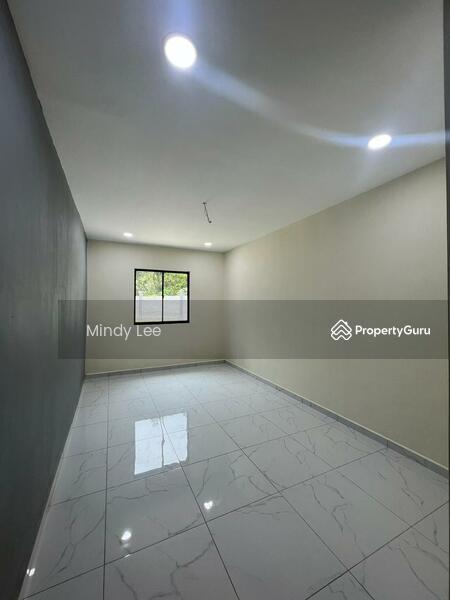 Semi-Detached House for Sale in Taman Bukit Kempas (Tampoi) - Mindy Lee - PropertyGuru.com.my