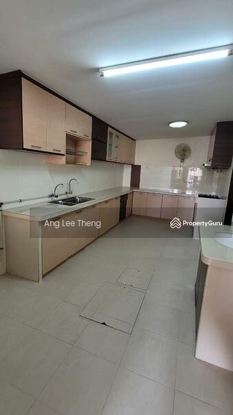 Untuk Disewa - 2 storey semi-detached | Jalan Kenari | Sungai Ara | 3200sf | reno+furnish | For Rent