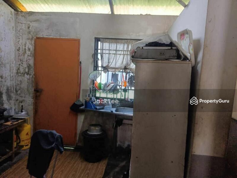 Untuk Dijual - 2-storey Terrace House at Kota Masai