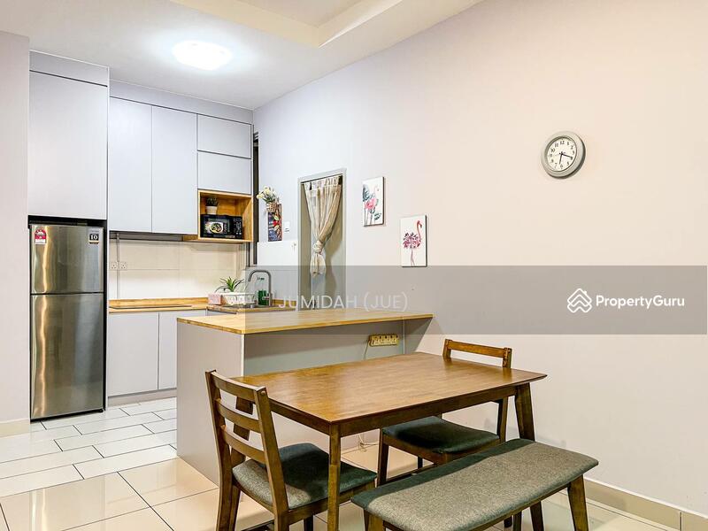 Fully Furnished Service Apartment Palmera Residence Bandar Puteri Bang