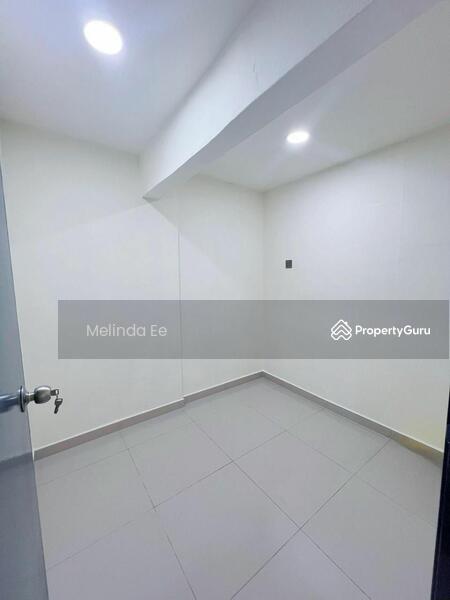 Untuk Dijual - Johor Bahru Taman Desa Jaya Renovated 2 Storey Low Cost Terrace 3bed