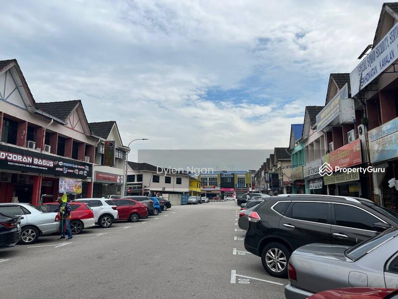 Untuk Dijual - Kota Tinggi Endlot Shop for Sale