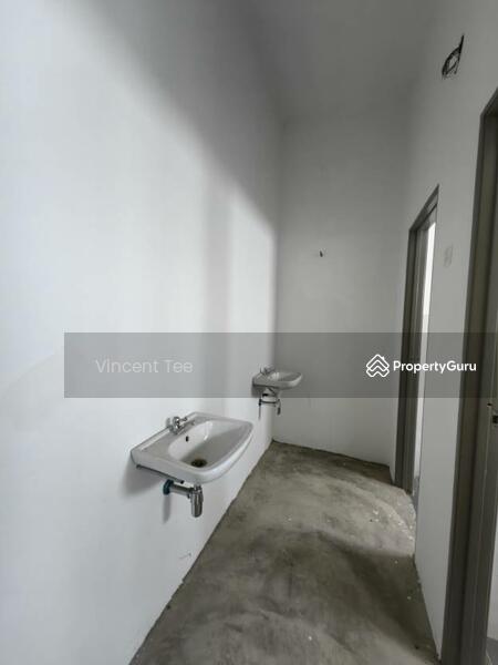 Untuk Disewa - 3mths Free Rental 2nd Floor Shop Pusat Perniagaan Kuala Lipis