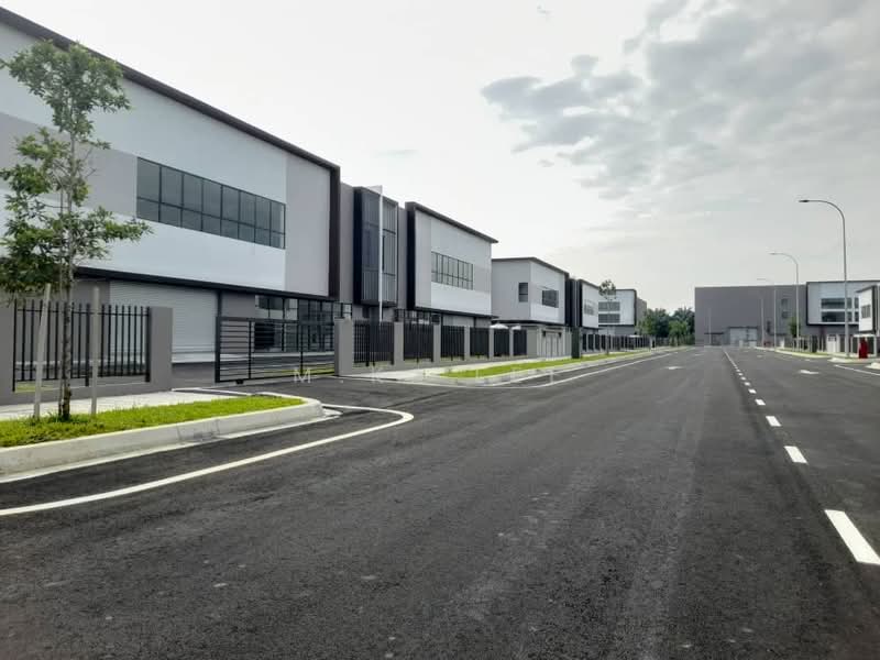 Semi-D Factory for Sale in Taman Perindustrian Air Hitam (Klang) - M.K. Lee - Exterior - PropertyGuru.com.my