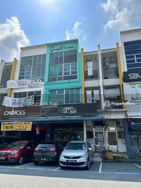 For Rent - Taman Mutiara Mas @ 3 Storey Shoplot
