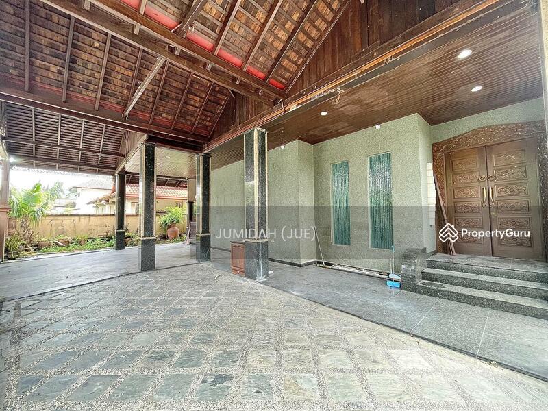 Near Klcc Double Storey Bungalow Taman Ampang Utama, Ampang