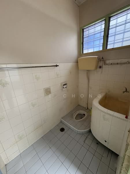Rumah Teres 2 Tingkat untuk Dijual di Pekan Razaki (Ipoh) - Amie Chong - Bathroom - PropertyGuru.com.my